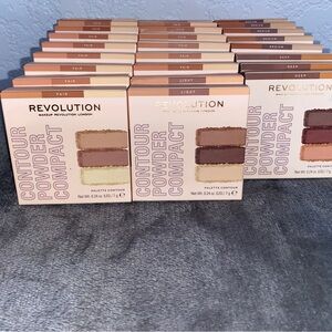 Revolution Contour Powder Compact